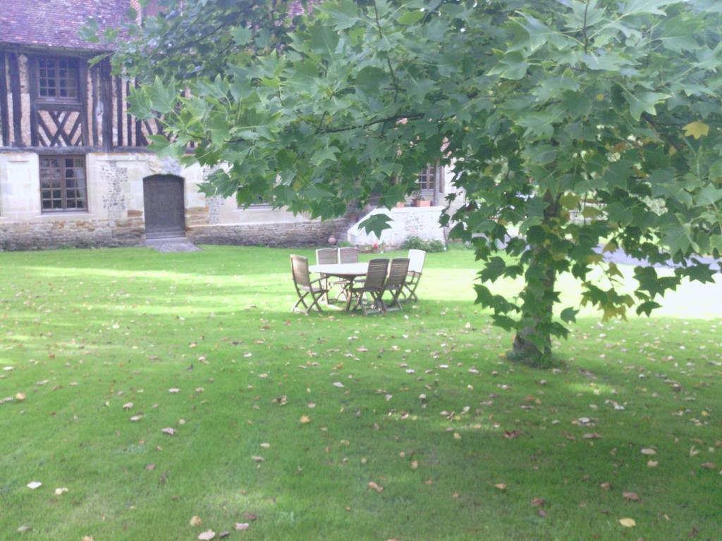 Bed and Breakfast Manoir du Val Harangt à Mardilly Chambre photo